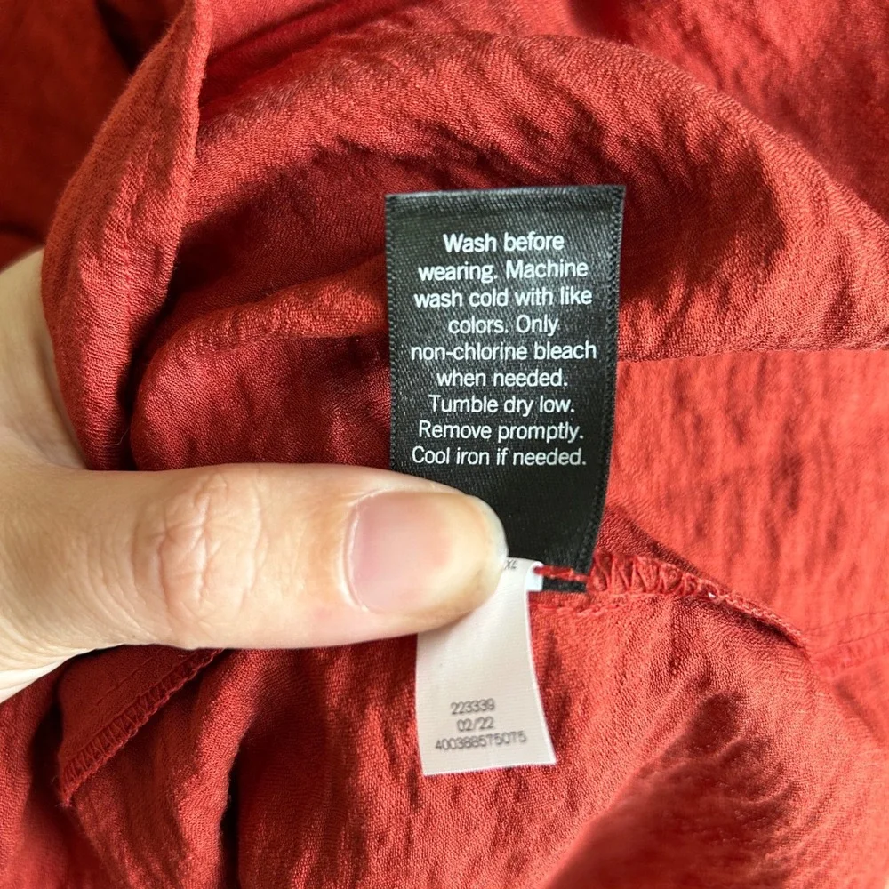 Simply Vera Vera Wang Rust Red Twist Front Smocked Back Camisole Top XXL - Picture 4 of 8